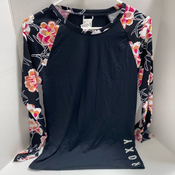 NWT Roxy Rashguard Long Sleeve  New - Picture 2 of 5